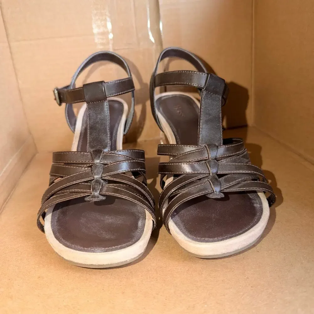 Y2K Bass Artemis Womens Strappy Wedge Sandals Brown T Strap Size 7 High Heel